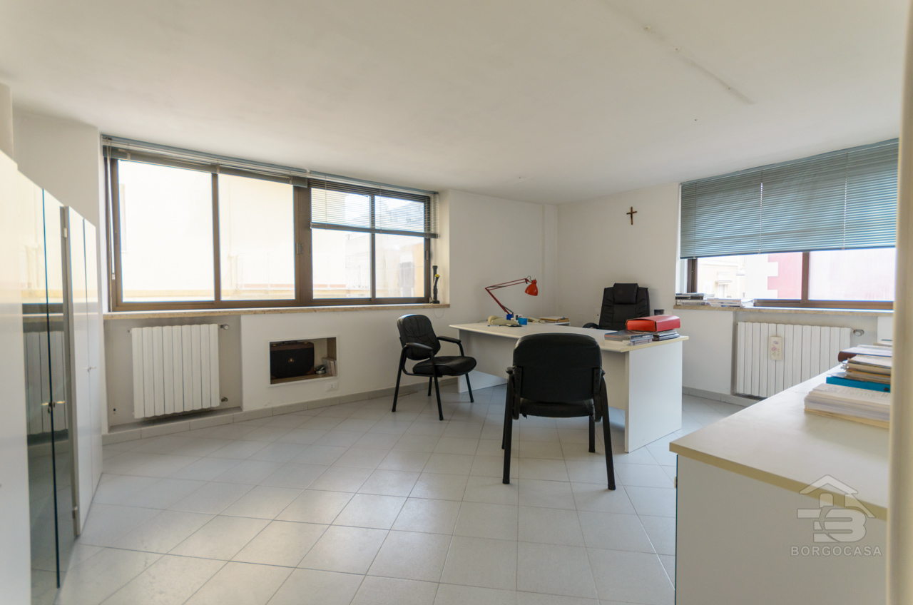 Foto 3 - Ufficio/studio in Vendita in Via A.Ospedale Orsini,47 - Manfredonia