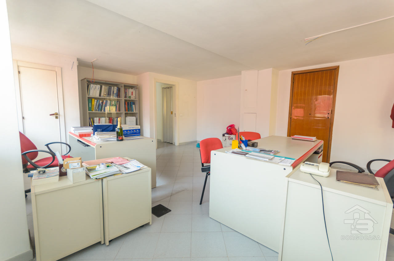 Foto 5 - Ufficio/studio in Vendita in Via A.Ospedale Orsini,47 - Manfredonia