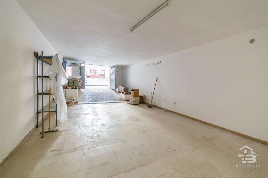 Foto 4 - Box/garage in vendita in Via Giosuè Carducci 13c, Manfredonia