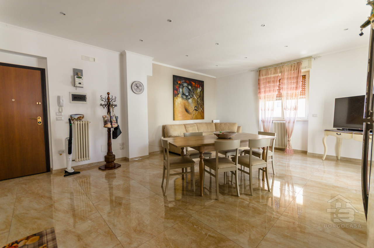Foto 1 - Appartamento in Vendita in VIALE BECCARINI ,72 - Manfredonia