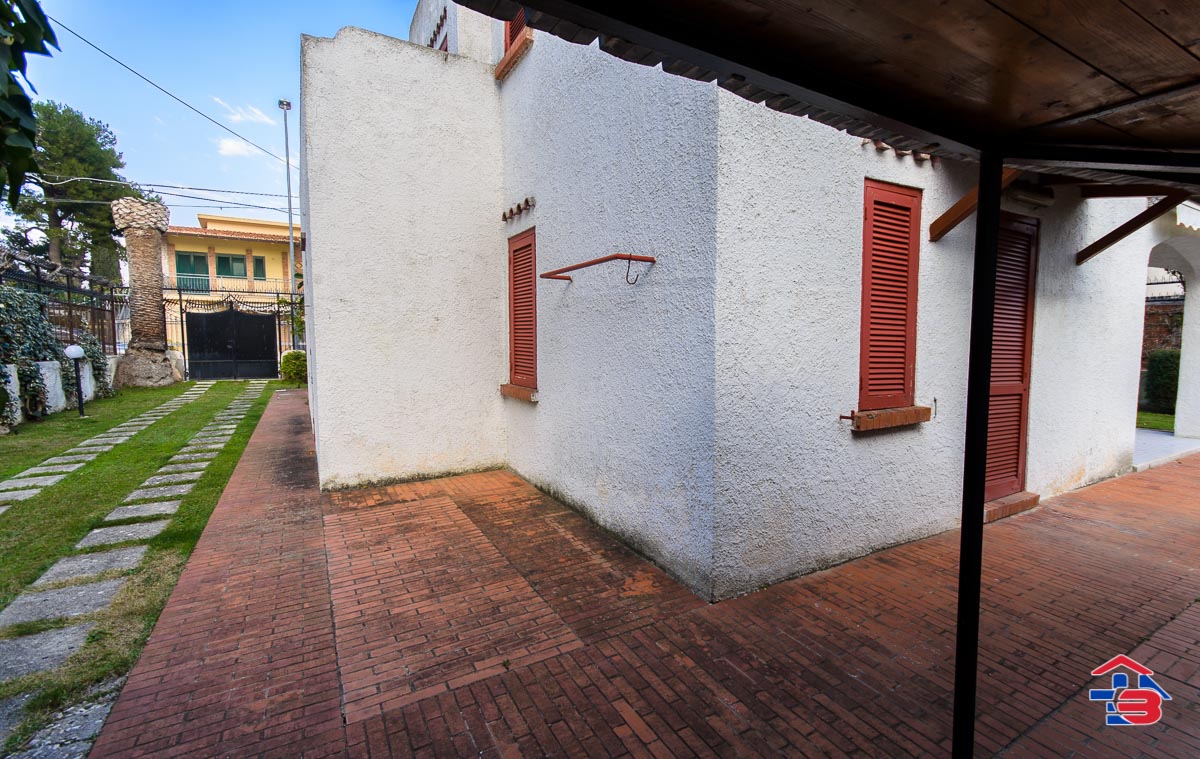 Foto 2 - Villa in Vendita in Viale Aurelio Lucio,3-5 - Manfredonia