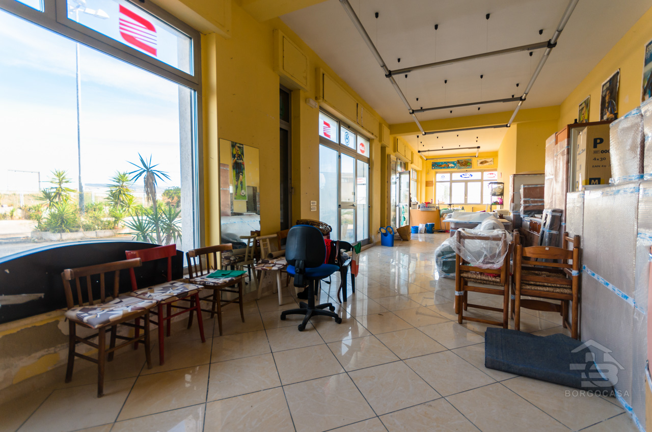 Foto 5 - Laboratorio/magazzino in Vendita in S.S. 89 km 173+300,snc - Manfredonia