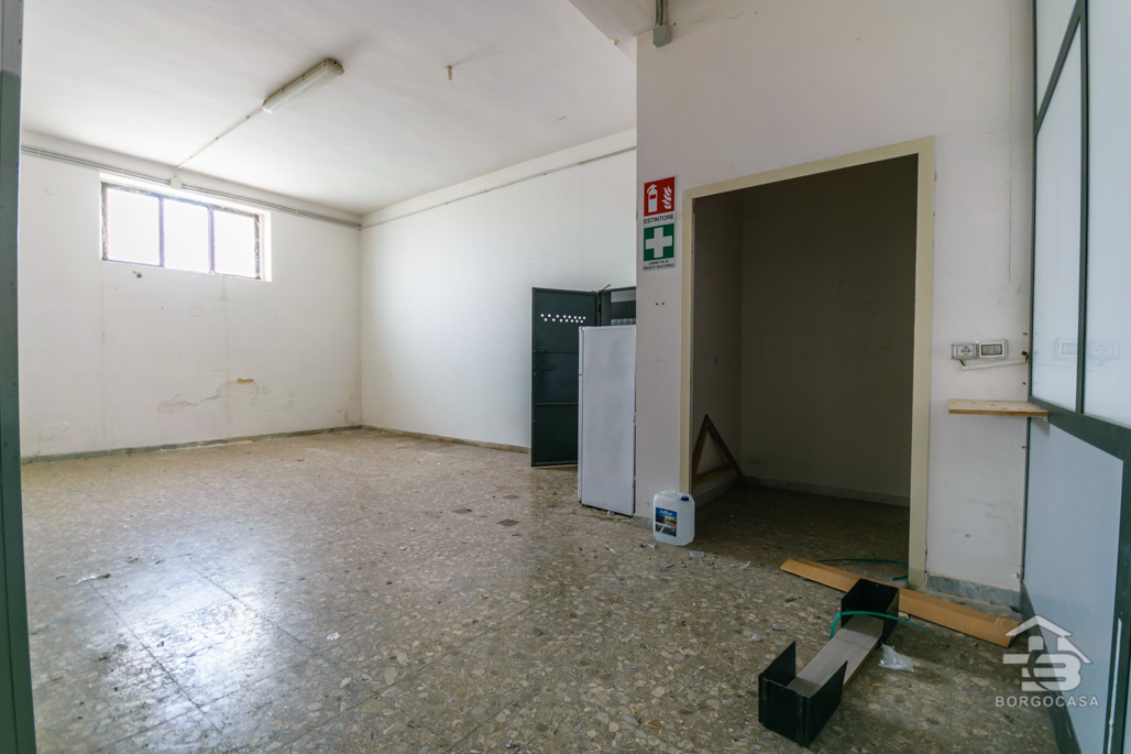 Foto 15 - Laboratorio/magazzino in Vendita in S.S. 89 km 173+300,snc - Manfredonia