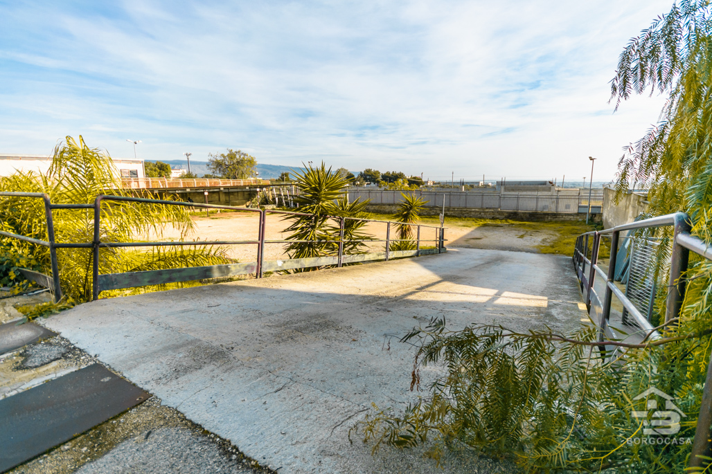 Foto 3 - Laboratorio/magazzino in Vendita in S.S. 89 km 173+300,snc - Manfredonia